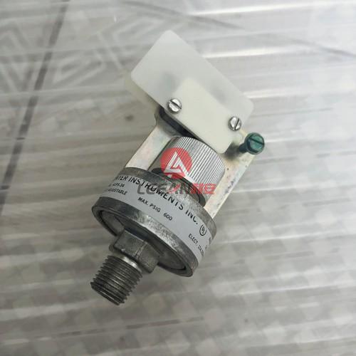 Dwyer Instruments Economical Pressure Switch A1PS-34 Adjustable ​Switches Max 600 PSIG New