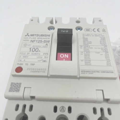 Mitsubishi No-Fuse Breaker NF125-SW Molded-case Circuit Breakers MCCB 3P 100A New