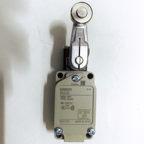 Japan Omron Two-circuit Limit Switch WLCA2 with Lever 2A 250VAC 48VDC New in Stock