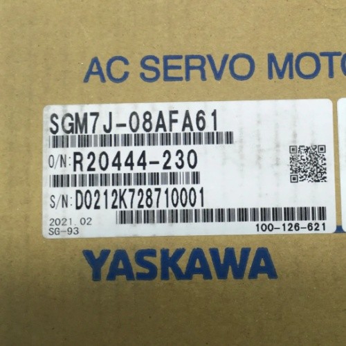 Yaskawa Electric Industrial 3 Phase AC Servo Motor SGM7J-08AFA61 Power 750W 200V 4.4A New