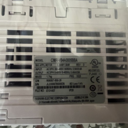 Yaskawa Three Phase V1000 Series Drive CIMR-VB4A0005BBA Compact Current Vector Driver New